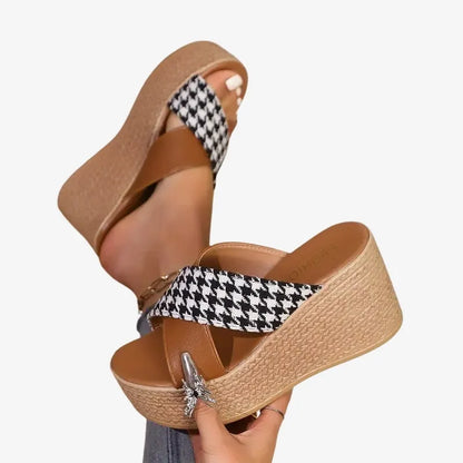 Les Classy Tweed